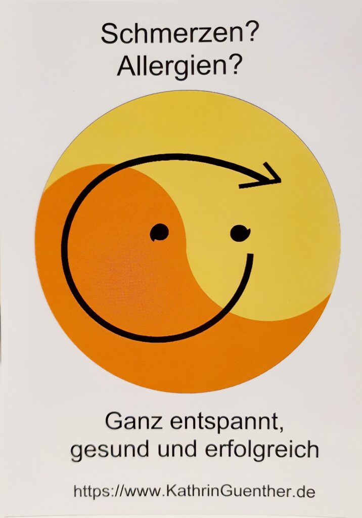 Smiley Logo vor Yin - Yang - Hintergrund in Orange-Tönen mit dem Schriftzug "Schmerzen? Allergien? - Ganz entspannt gesund und erfolgreich"